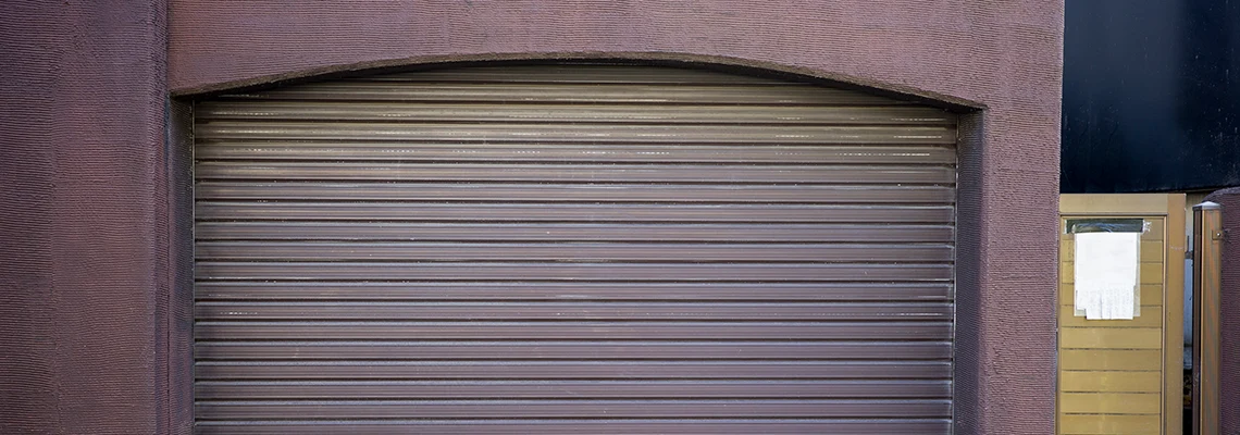 Fallen Garage Door Worn Rollers Replacement in Hollywood, Florida